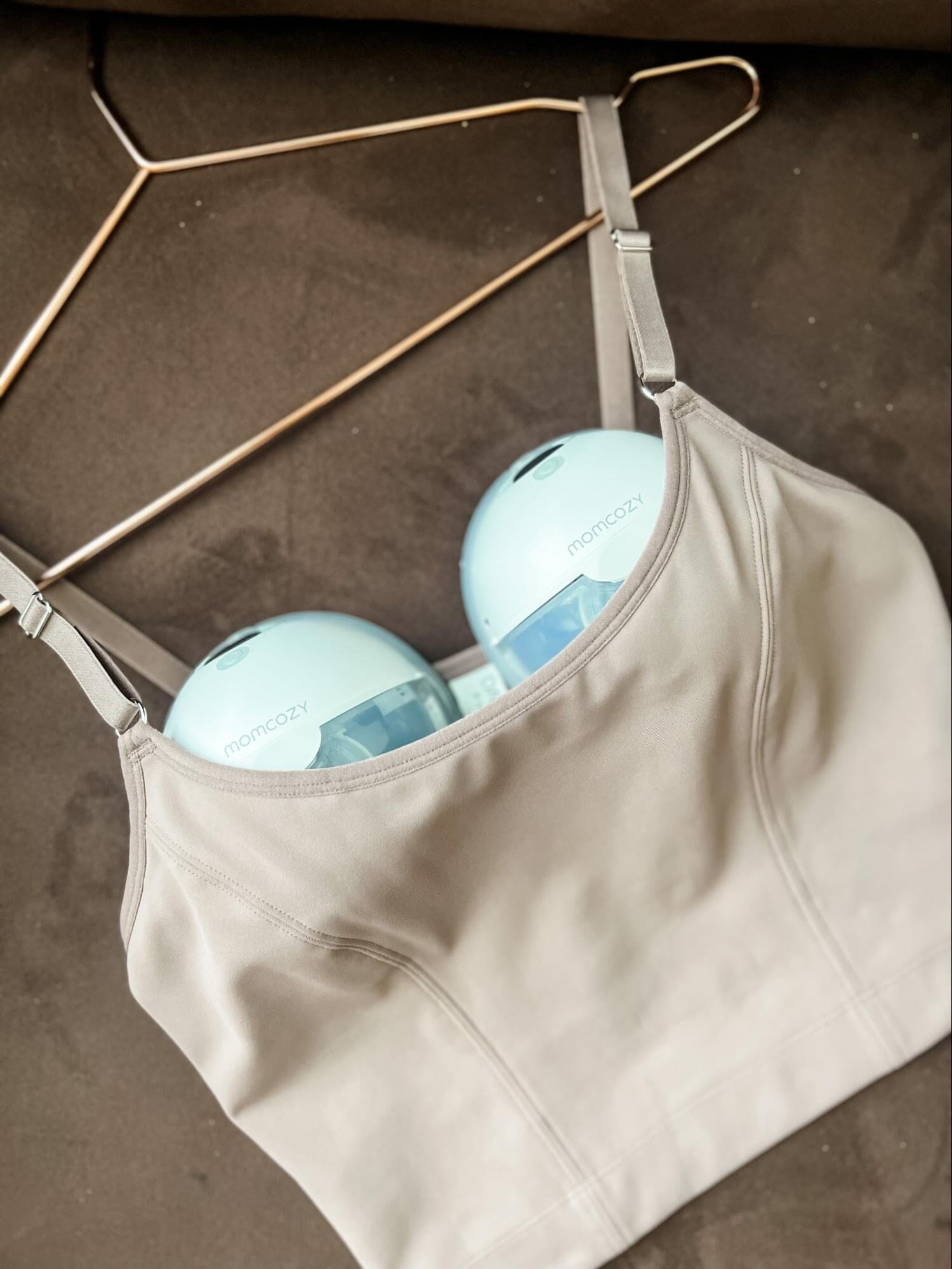 Momcozy hands free pumping bra review! 